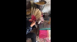 Witness this Vietnamese woman make incense sticks at lightning speed