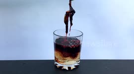 This Ukrainian scientist melted a red rose in sulphuric acid