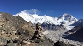 Fantastic view of Everest caught on brilliantly clear day from Gokyo Ri mountain