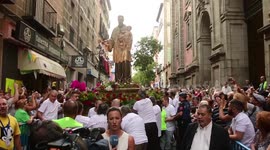 San Cayetano celebrations on the streets of Madrid