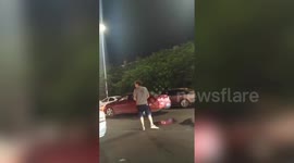 Brazen man gets out of taxi and urinates in middle of road in China