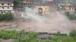 Home collapses in deadly northern India flash floods
