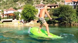 Exibitions on the kayak