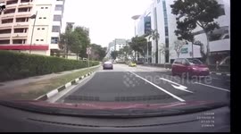biker overtaking dangerously at t junction got into an accident at kaki