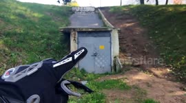 Failed jump on the bike with a two-meter buildings