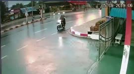 Heartwarming moment teenage schoolboy gives his mum a big kiss after being dropped off at school gates