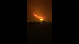 #SaddleridgeFire #fire #wildfire #LosAngeles @KTLA @NBCLA @CBSLA @ABC7 @FOXLA @CNN @cnnbrk @KTLAMorningNews @LAFD https://t.co/nm0tRPe1FQ