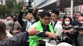 Frenzy as Japanese newspaper reports on Emperor Naruhito's enthronement ceremony