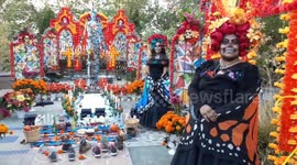 Dia de Los Muertos display erected in Las Vegas