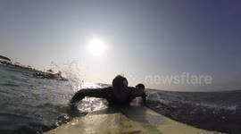 Man trying to surf and falls (fail)