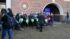 The London Humanist Choir Sings The Doctor Who Theme At The London Pantomime Horse Race 