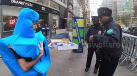 NYC's spinning 'human dreidel' re-thinks holiday season gifts