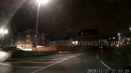 Idiot turns off indicator and proceeds to drive to the far lane after Coming off a slip road