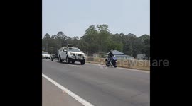 Tourists leave south coast area of New South Wales as state of emergency declared