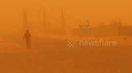 Dust storm hits Australian outback before heading towards fire-ravaged states
