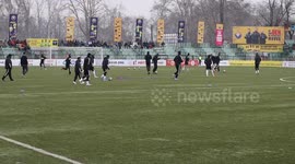 Amid chill thousands turn up to support football match between popular local teams in north India