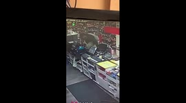 Man in Australia jumps counter to steal employee's wallet