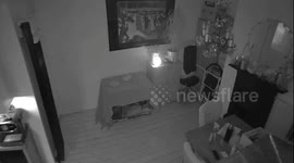 Another strange flying light in my house