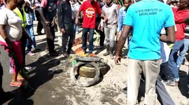 Dramatic protests over poor state of road