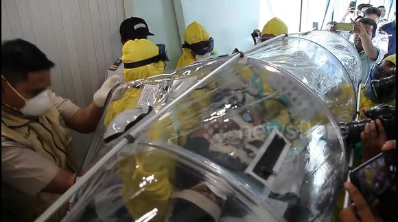 Indonesian officials begin transport training exercises to prepare for residents arriving from Wuhan