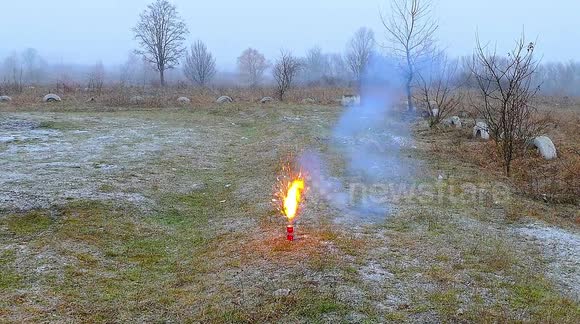 Crazy experiment with matches and Coca-Cola can explodes like fireworks