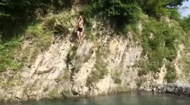 სად შემიძლია ჩავაბარო ტურიზმზე?