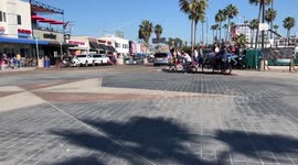 Moped VS Ferrari at the Beach!