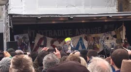 Vivienne Westwood suggests British Government is acting in “totalitarian” manner ahead of Julian Assange extradition