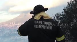 Fires ravage the slopes of Cape Town's famed Table Mountain