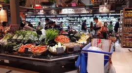 Panic buying in Bangkok as city announces full lock down