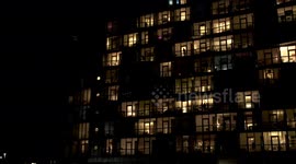 Mancunians clap in support of NHS workers