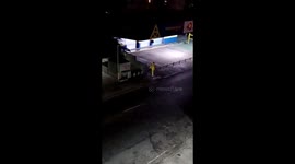 Personal sanitario desintoxica calles de Caracas tras detección de caso de coronavirus