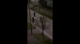 Police give a telling off and receive a round of applause.