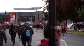 People protesting in the streets with saucepans, screams and songs