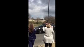 New Jersey residents show heartwarming support in parade for healthcare workers