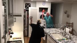 Adorable older couple in LA hold EXTREME laundy combine amid coronavirus crackdown