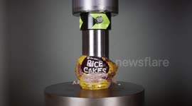 Serbian YouTubers show you how destructive a hydraulic press can be #3