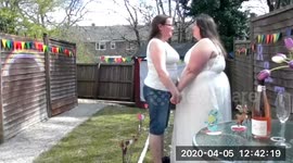 Couple go ahead with wedding via zoom despite the lock-down