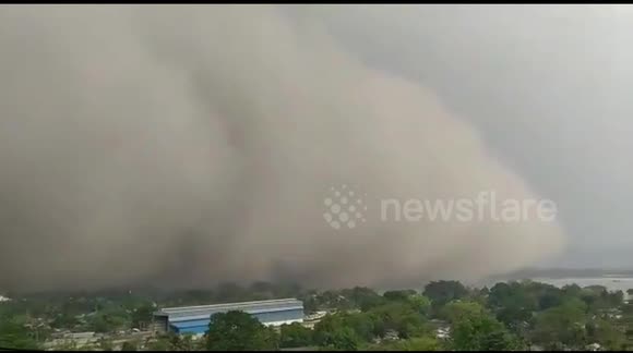 Incredible moment sandstorm lashes city in northeast India