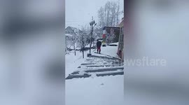 Heavy snowfall lashes many parts making life more complicated for people amid lockdown in Northern India