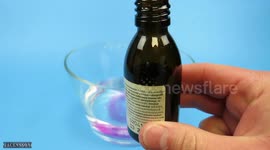 Polish scientist shows off series of foam experiments