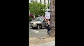 Protesters in Sacramento demand California economy opens up amid coronavirus outbreak