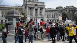 Further footage of Harrisburg protesters demanding Pennsylvania reopen amid COVID-19 lockdown