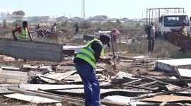 Cape Town authorities tear down shacks amid coronavirus lockdown