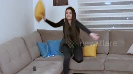 Guy is 100% sure that he doesn't want to spend any more time with his wife during the coronavirus lockdown in home