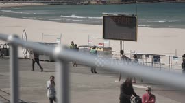 Bondi Beach empty on sunny weekend - COVID19