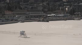 Bondi Beach empty on sunny weekend - COVID19