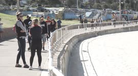 Bondi Beach empty on sunny weekend - COVID19