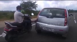 Biker towed a car for 90km stretch on National Highway amid Covid-19 Lockdown in Southern India
