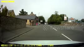 Funny police foot chase